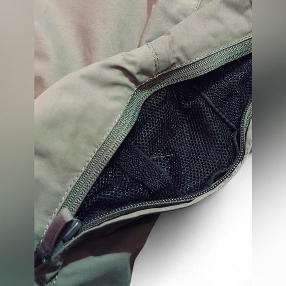 DC Snowboarding Jacket Riji - Beetle size XS - Picture 7 of 14